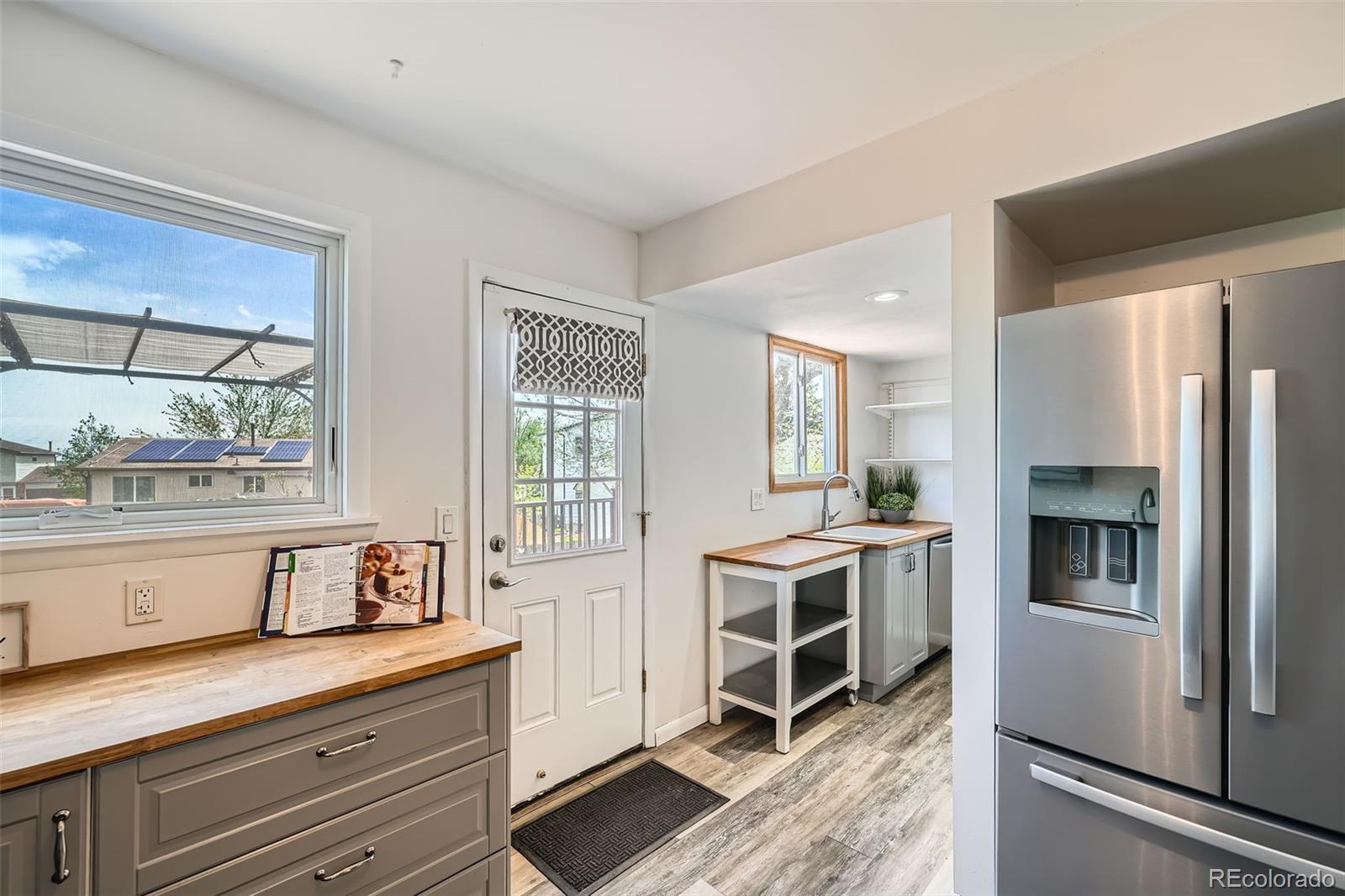 MLS Image #8 for 10457  owens circle,broomfield, Colorado