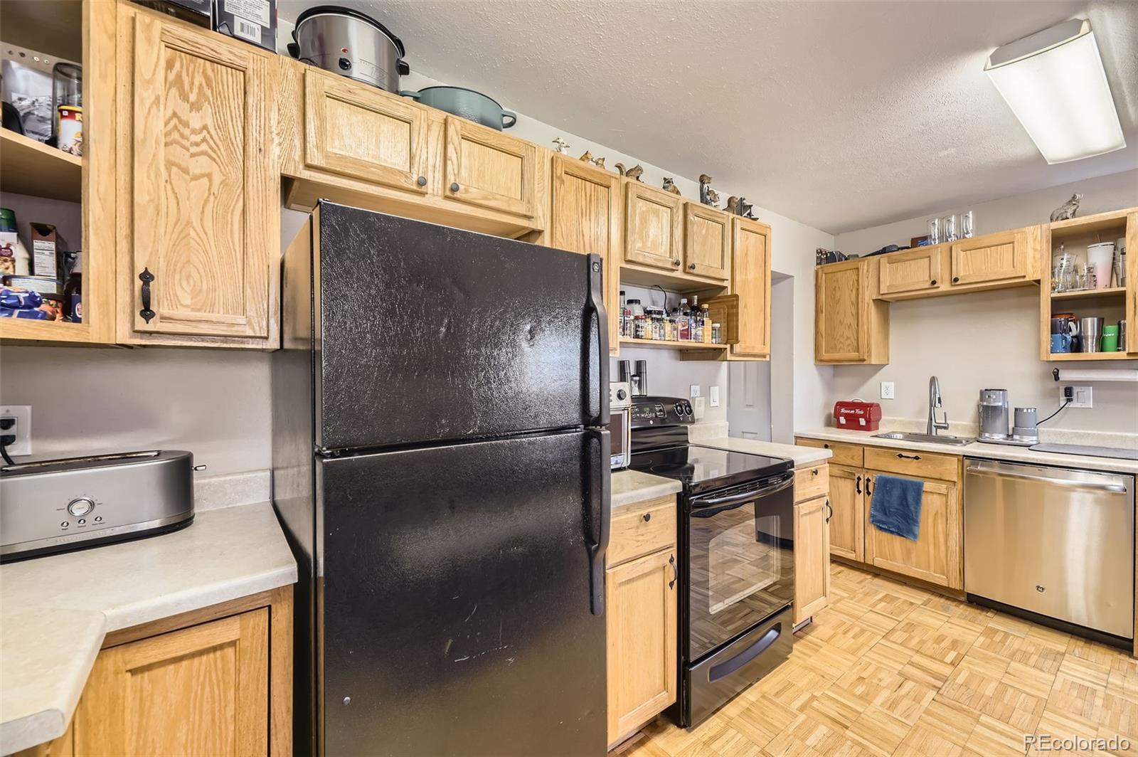 MLS Image #12 for 5510 s windermere street,littleton, Colorado