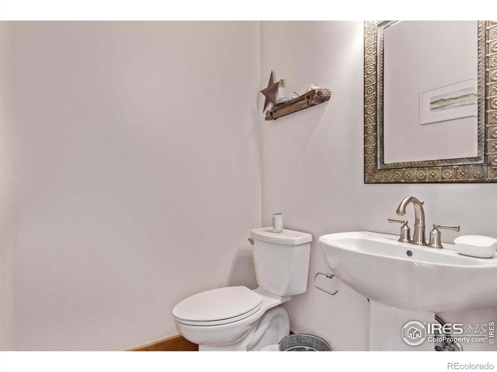 MLS Image #10 for 399  northview road,berthoud, Colorado