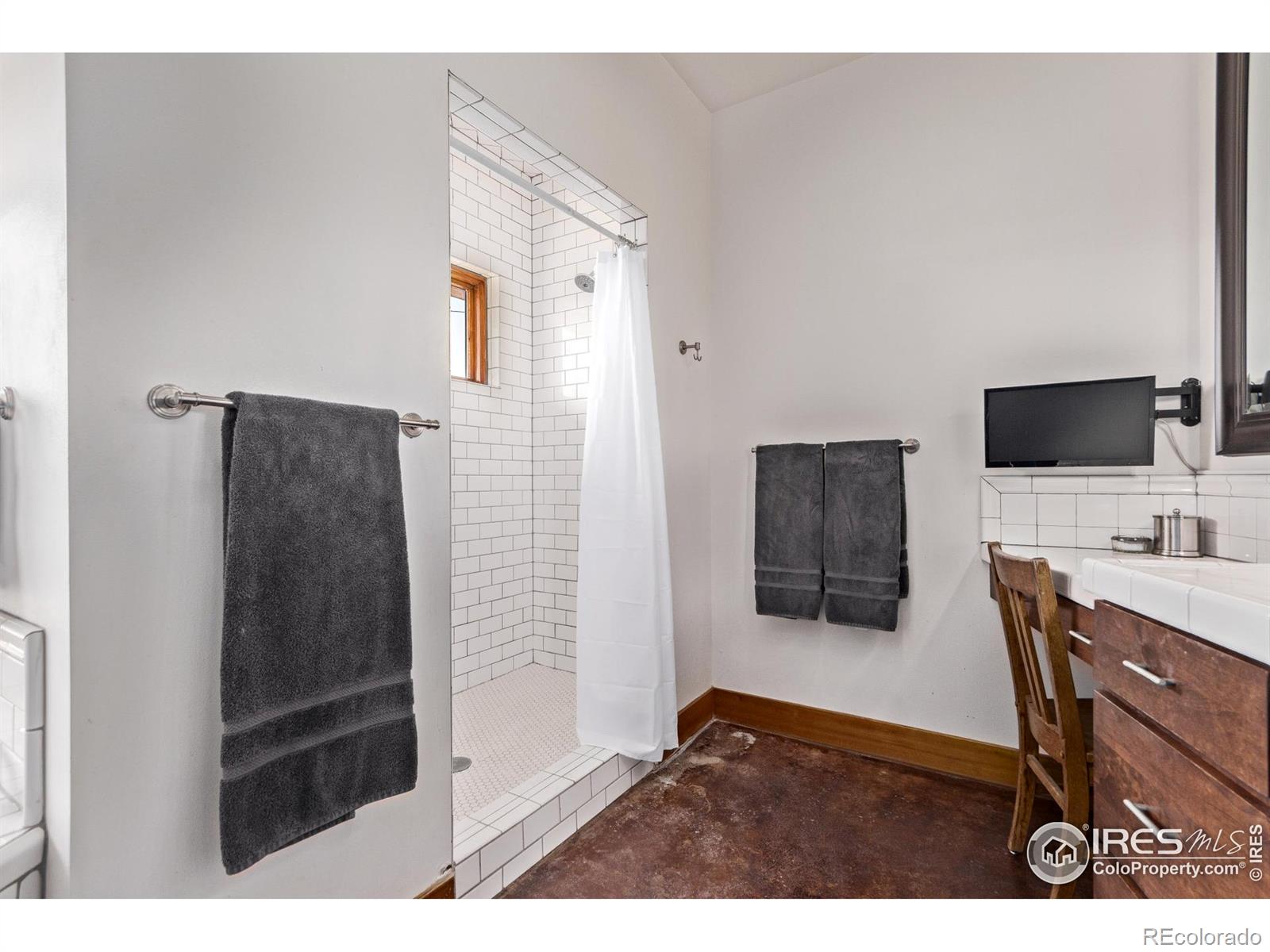 MLS Image #17 for 399  northview road,berthoud, Colorado