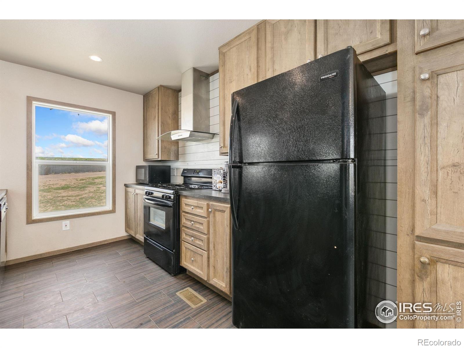 MLS Image #11 for 36501  county road 65 ,galeton, Colorado