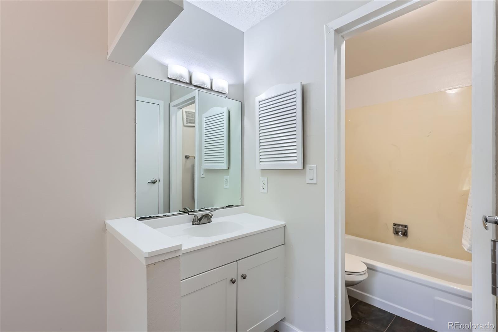 MLS Image #8 for 3550 s harlan street,denver, Colorado