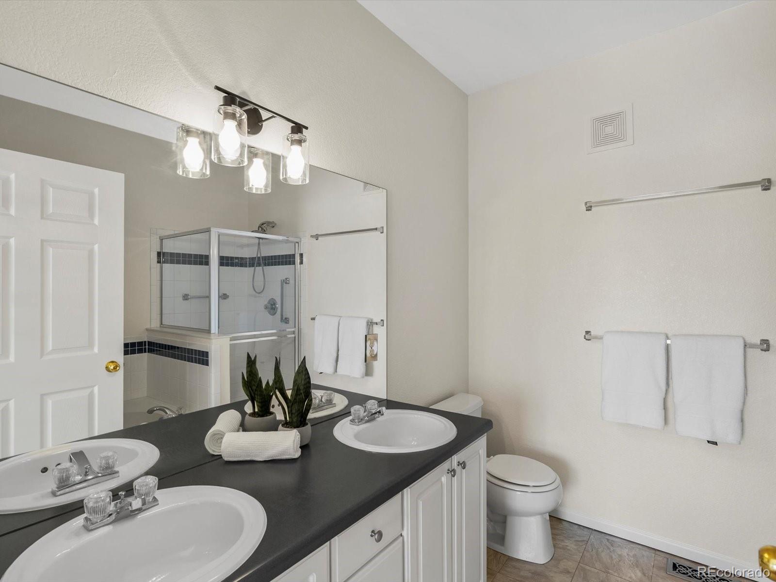 MLS Image #13 for 12335 e 2nd drive,aurora, Colorado