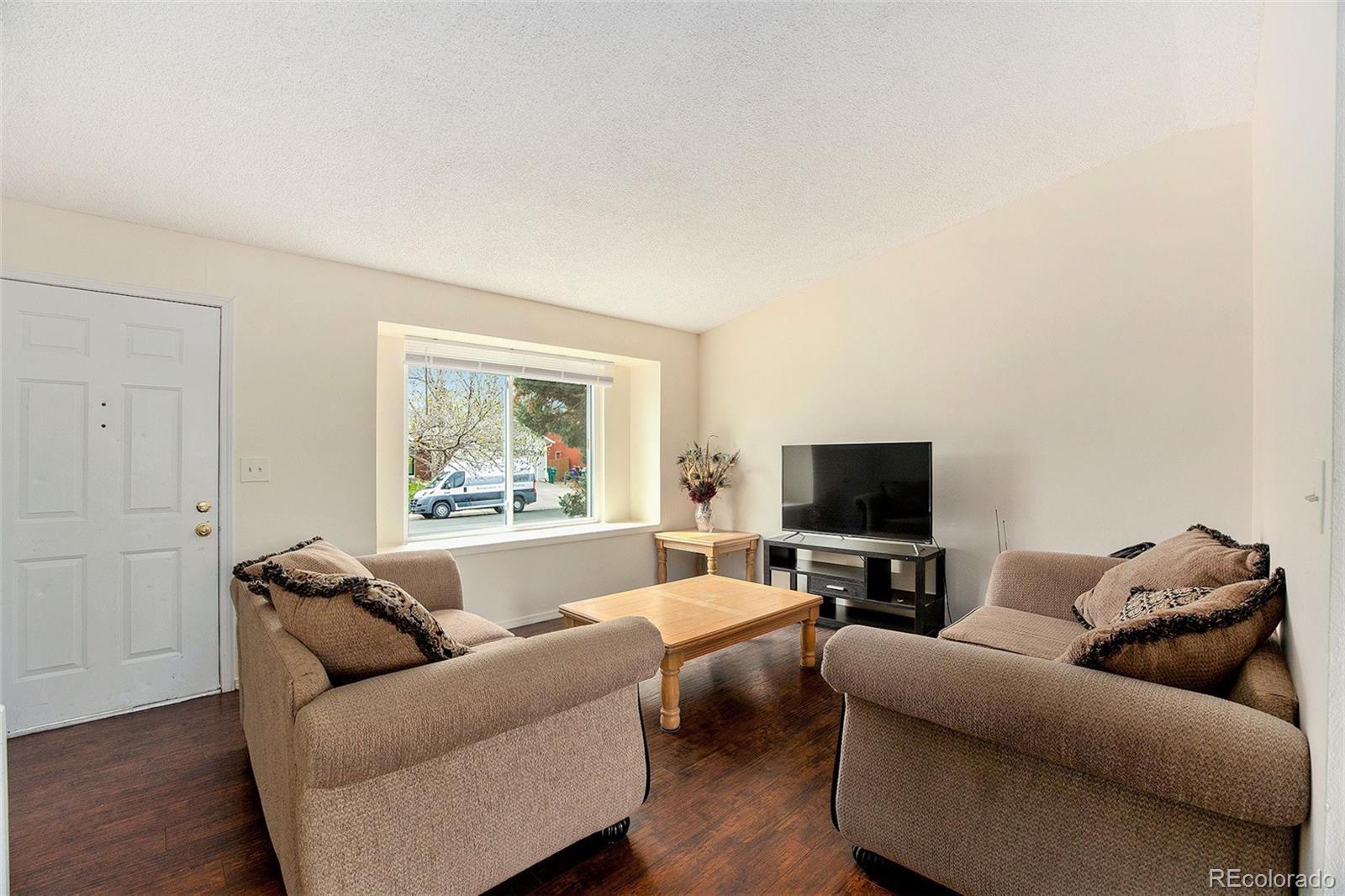 MLS Image #2 for 19707 e princeton place,aurora, Colorado