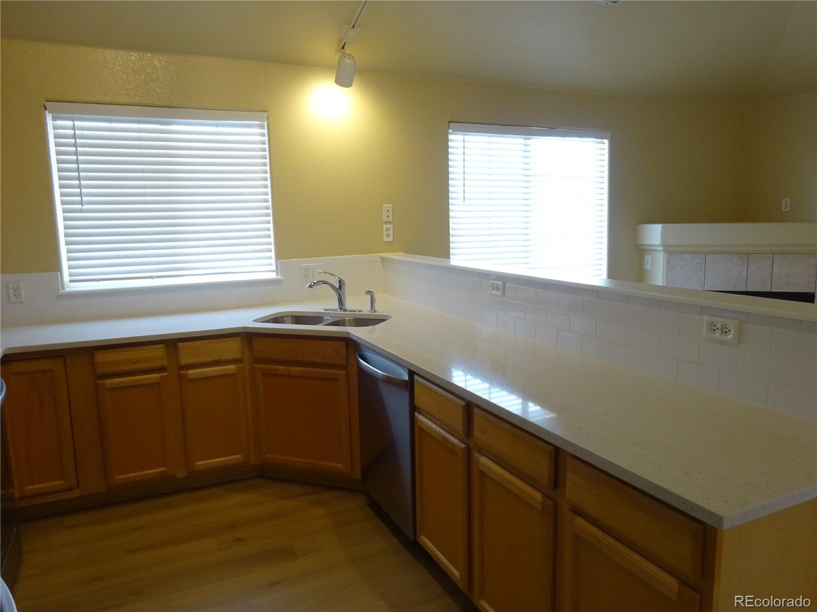 MLS Image #2 for 3271 e 103rd place,thornton, Colorado