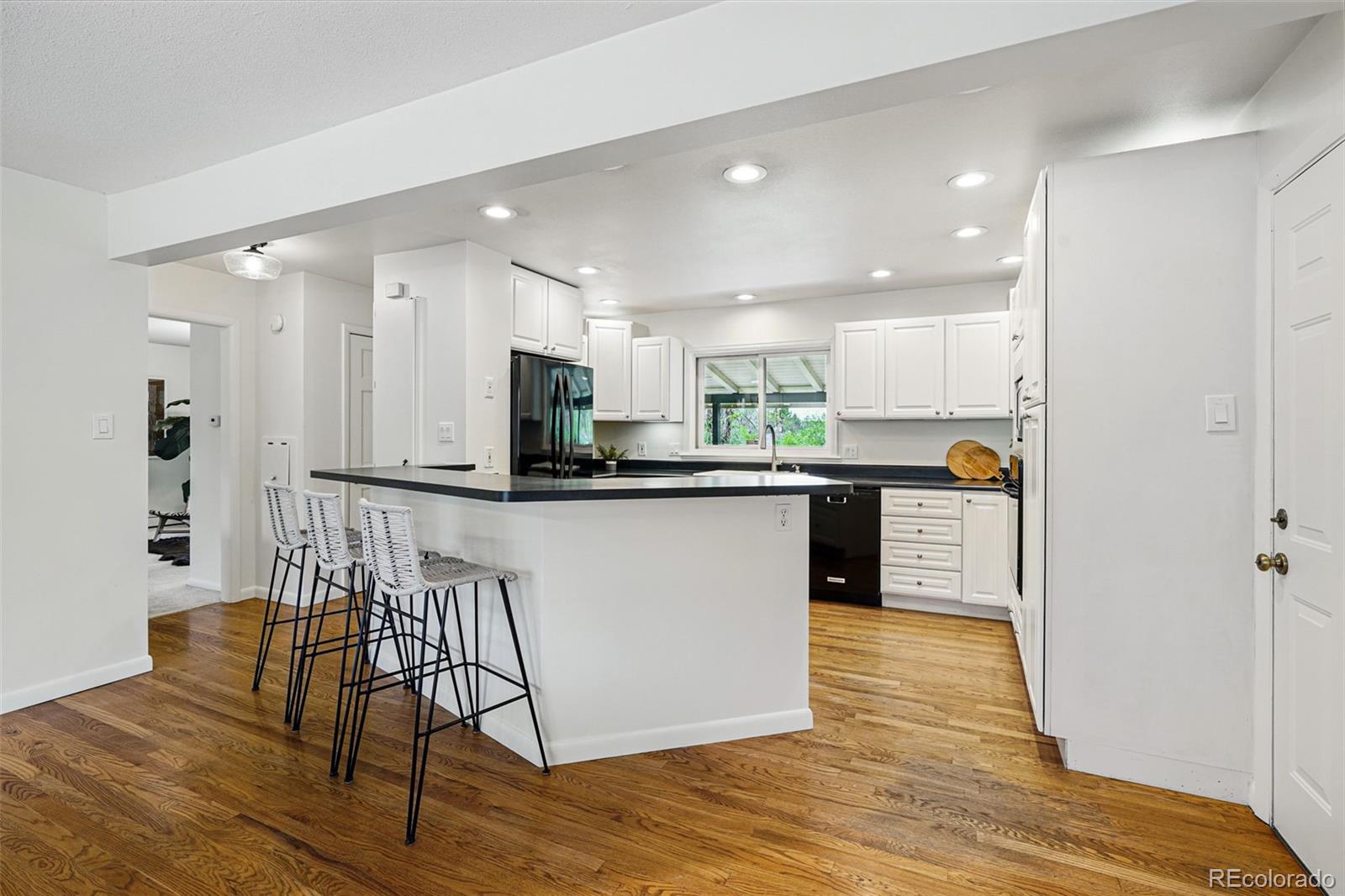 MLS Image #15 for 2448 s leyden street,denver, Colorado
