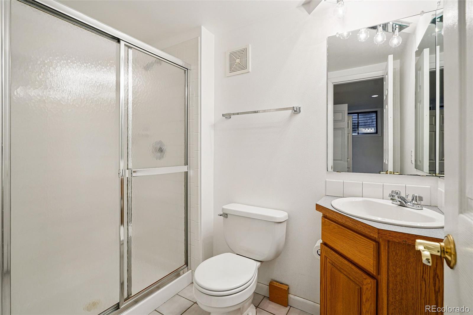 MLS Image #34 for 2448 s leyden street,denver, Colorado