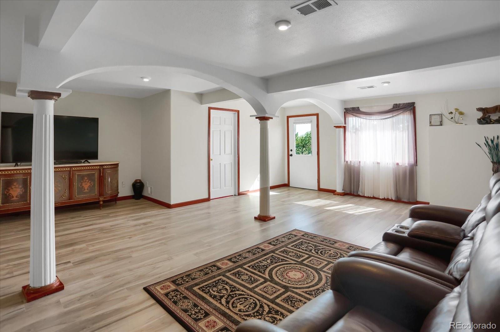 MLS Image #32 for 18553  county road 5 ,berthoud, Colorado