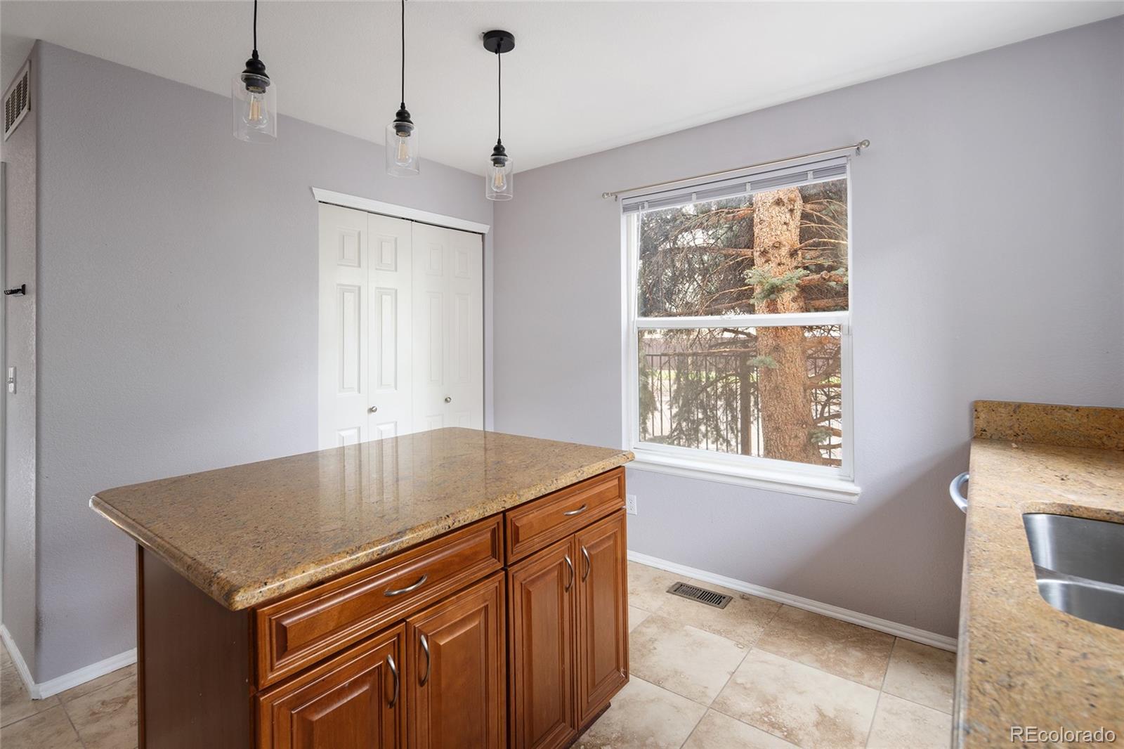 MLS Image #6 for 1885 s quebec way m101,denver, Colorado