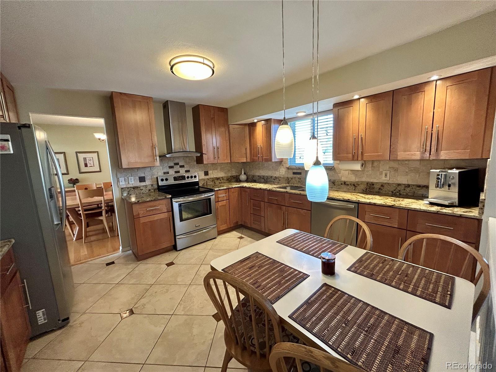 MLS Image #12 for 9535 w 104th court,broomfield, Colorado