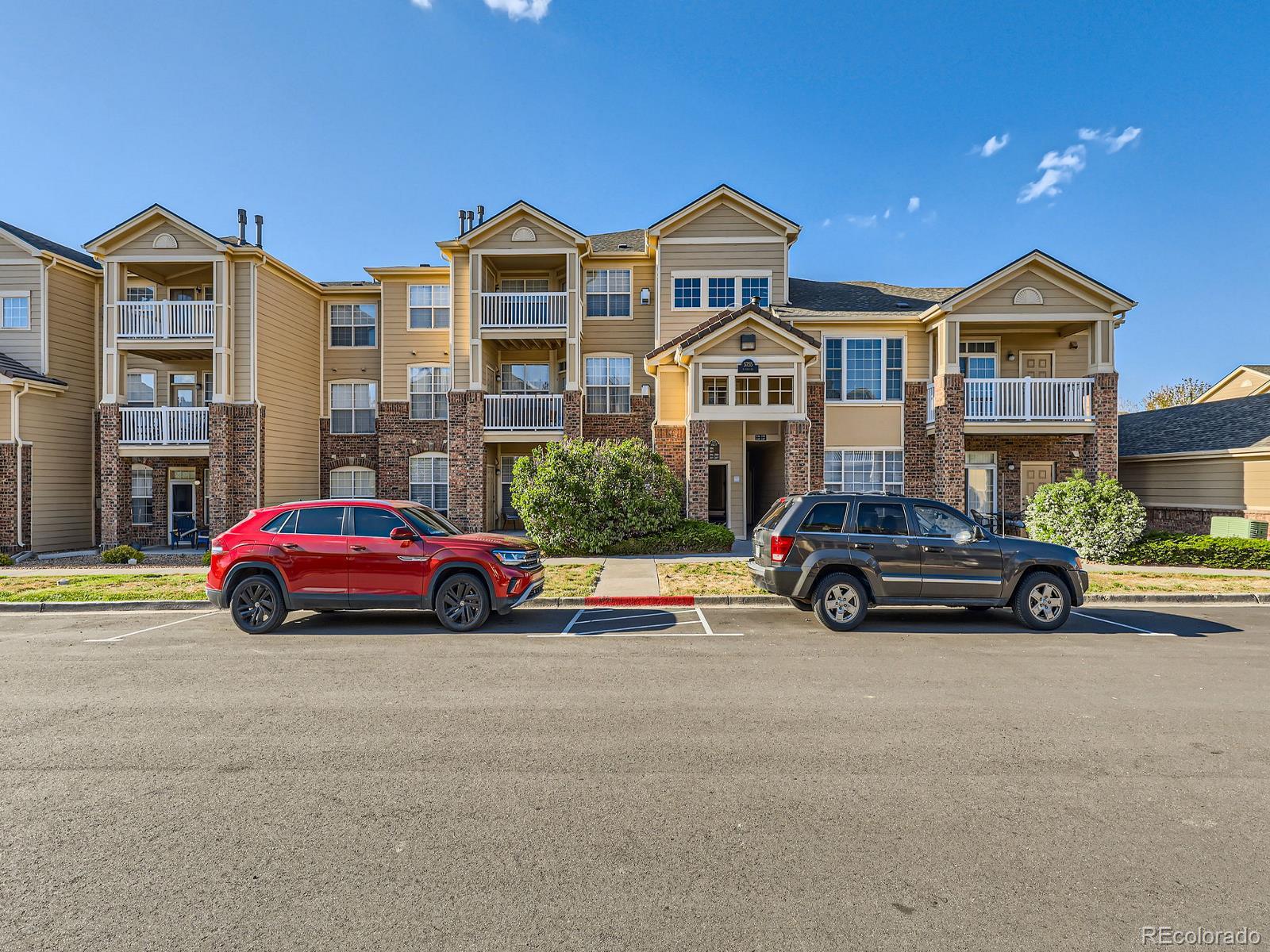 MLS Image #1 for 5755 n genoa way,aurora, Colorado