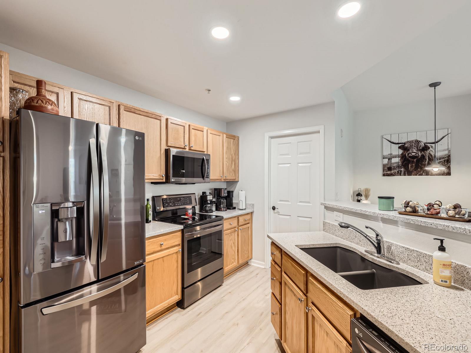 MLS Image #10 for 5755 n genoa way,aurora, Colorado