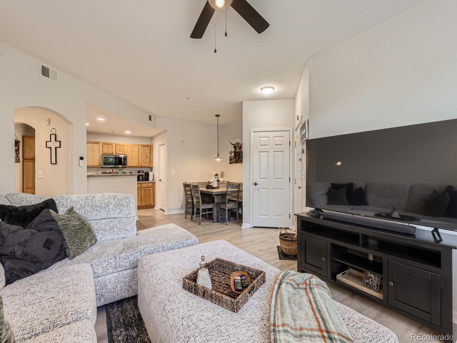 MLS Image #5 for 5755 n genoa way,aurora, Colorado