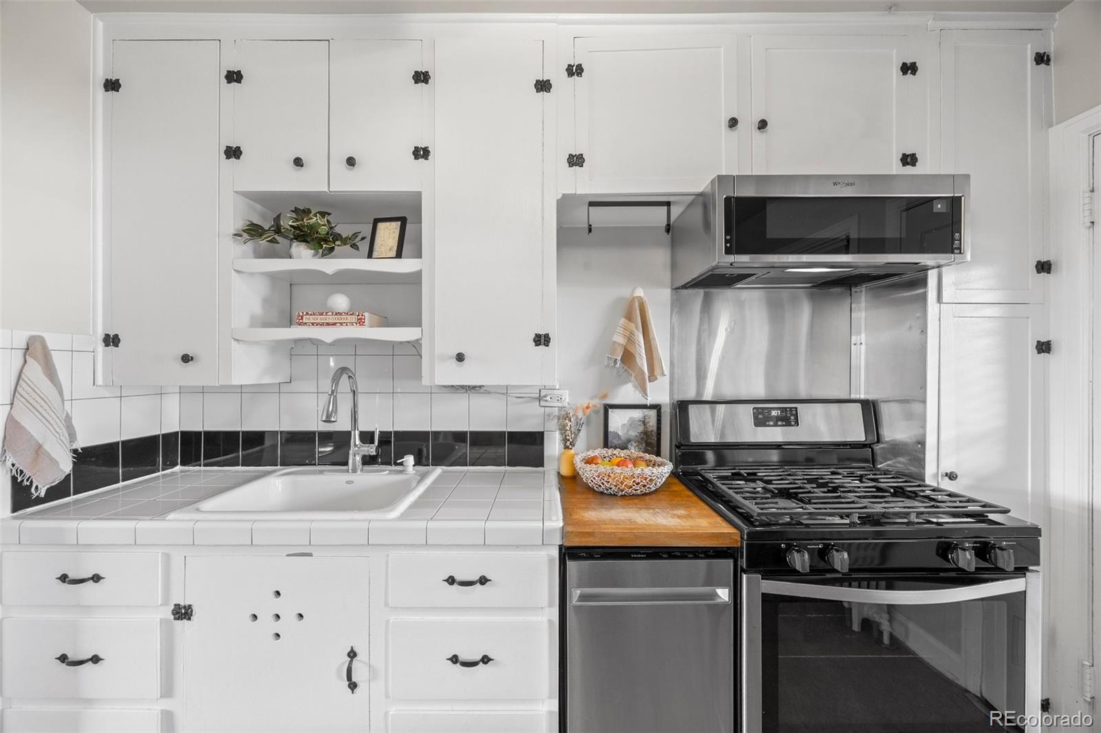MLS Image #9 for 2616  utica street,denver, Colorado