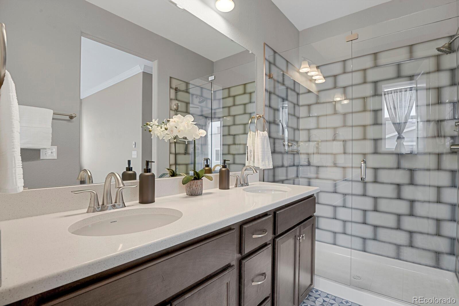 MLS Image #21 for 23615 e 5th place,aurora, Colorado