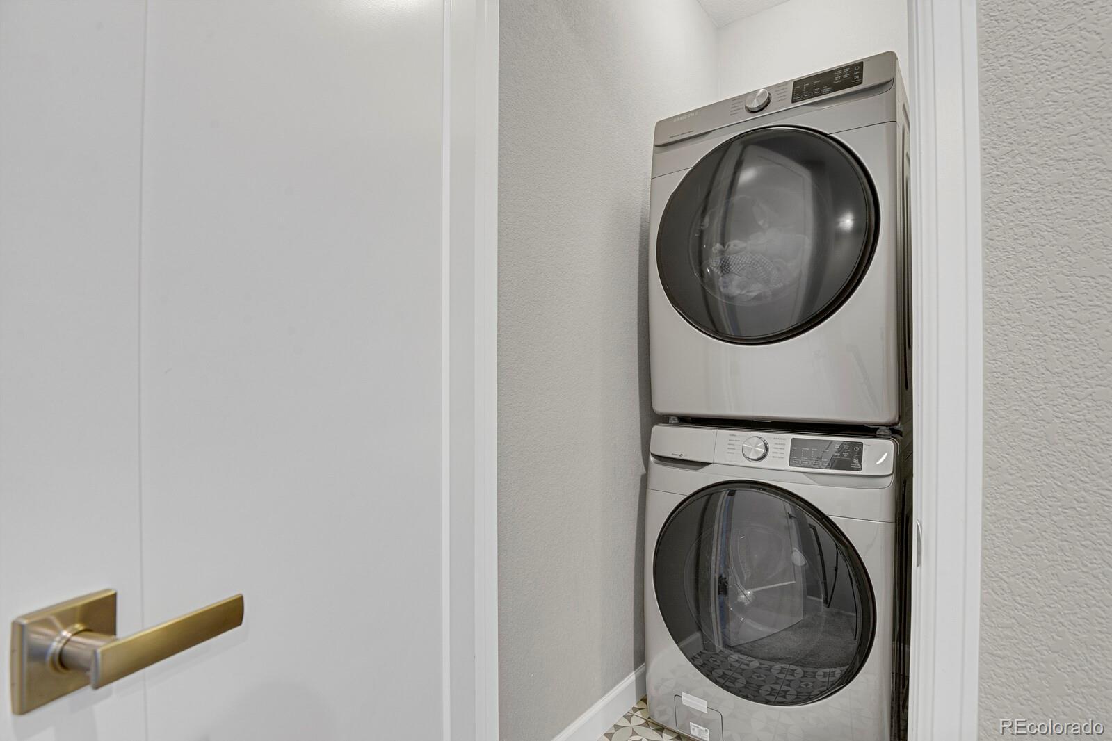 MLS Image #28 for 23615 e 5th place,aurora, Colorado