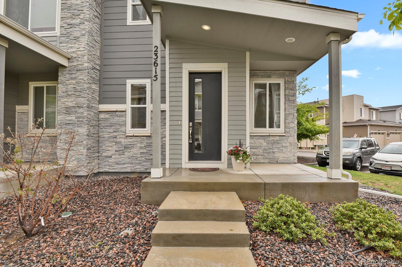 MLS Image #4 for 23615 e 5th place,aurora, Colorado
