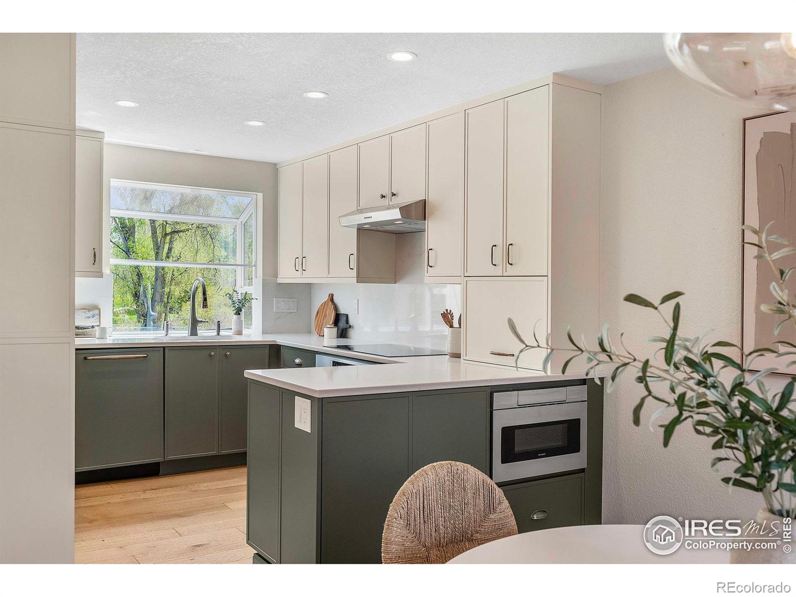 MLS Image #4 for 536 w sycamore circle,louisville, Colorado