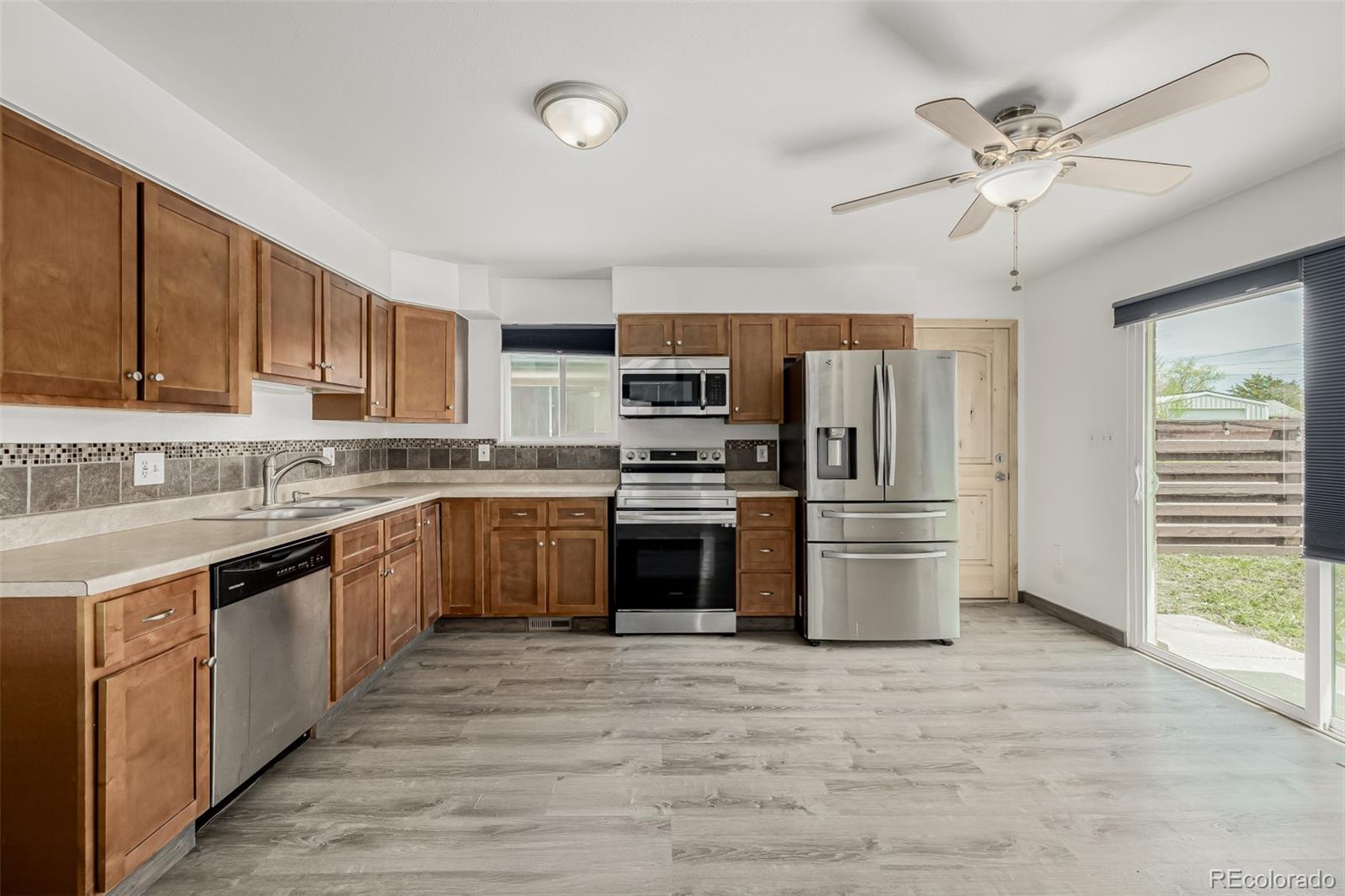 MLS Image #17 for 710  4th street,bennett, Colorado