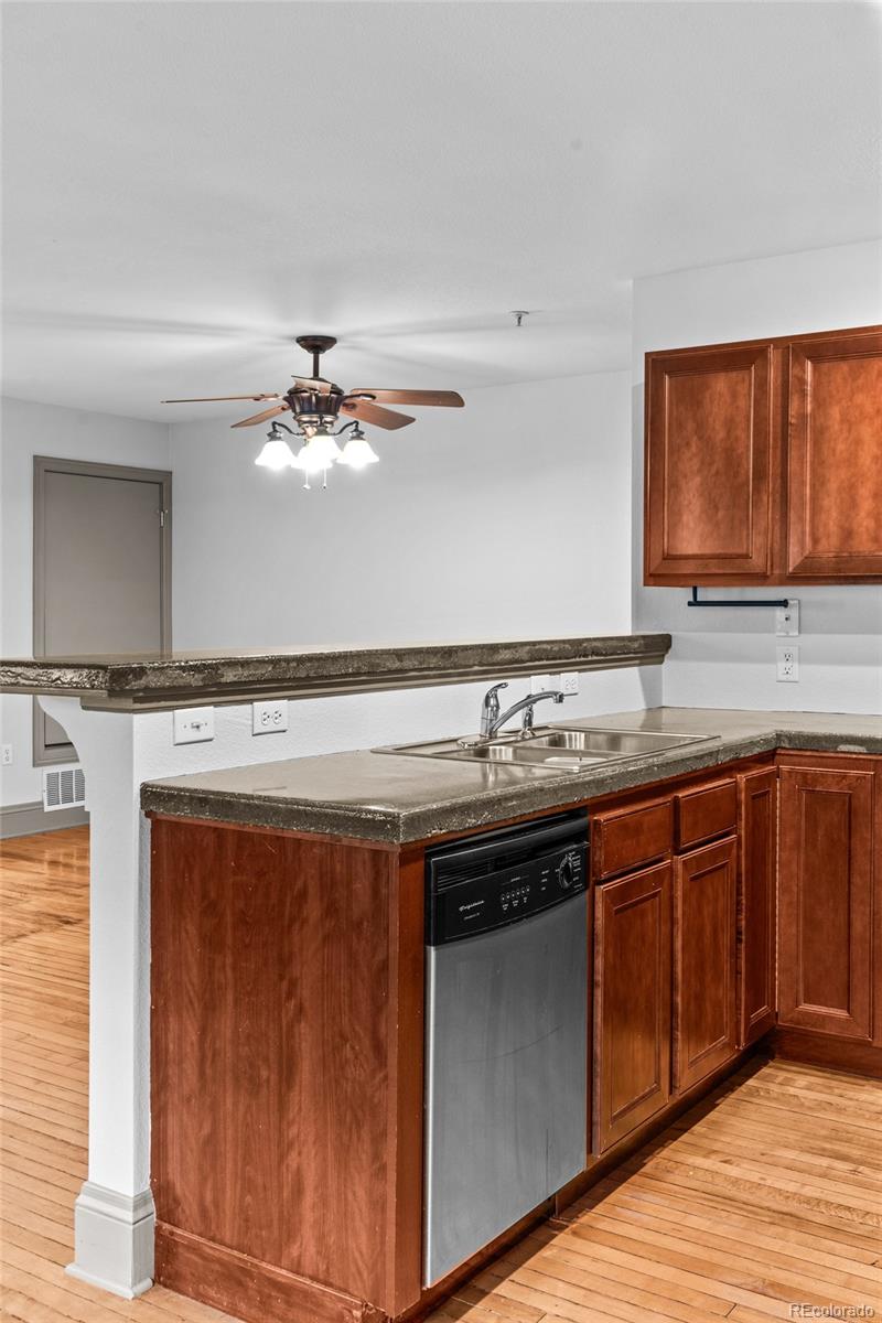 MLS Image #23 for 3211  zuni street,denver, Colorado