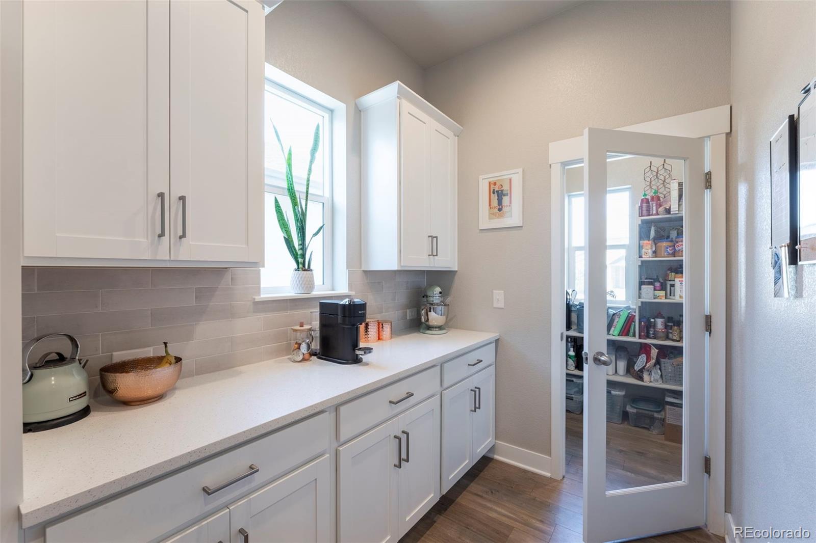 MLS Image #8 for 21574 e 59th drive,aurora, Colorado