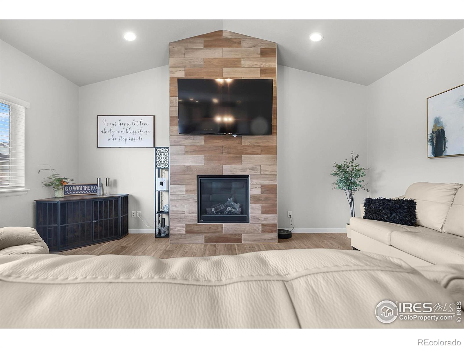 MLS Image #7 for 290  sutherland drive,windsor, Colorado