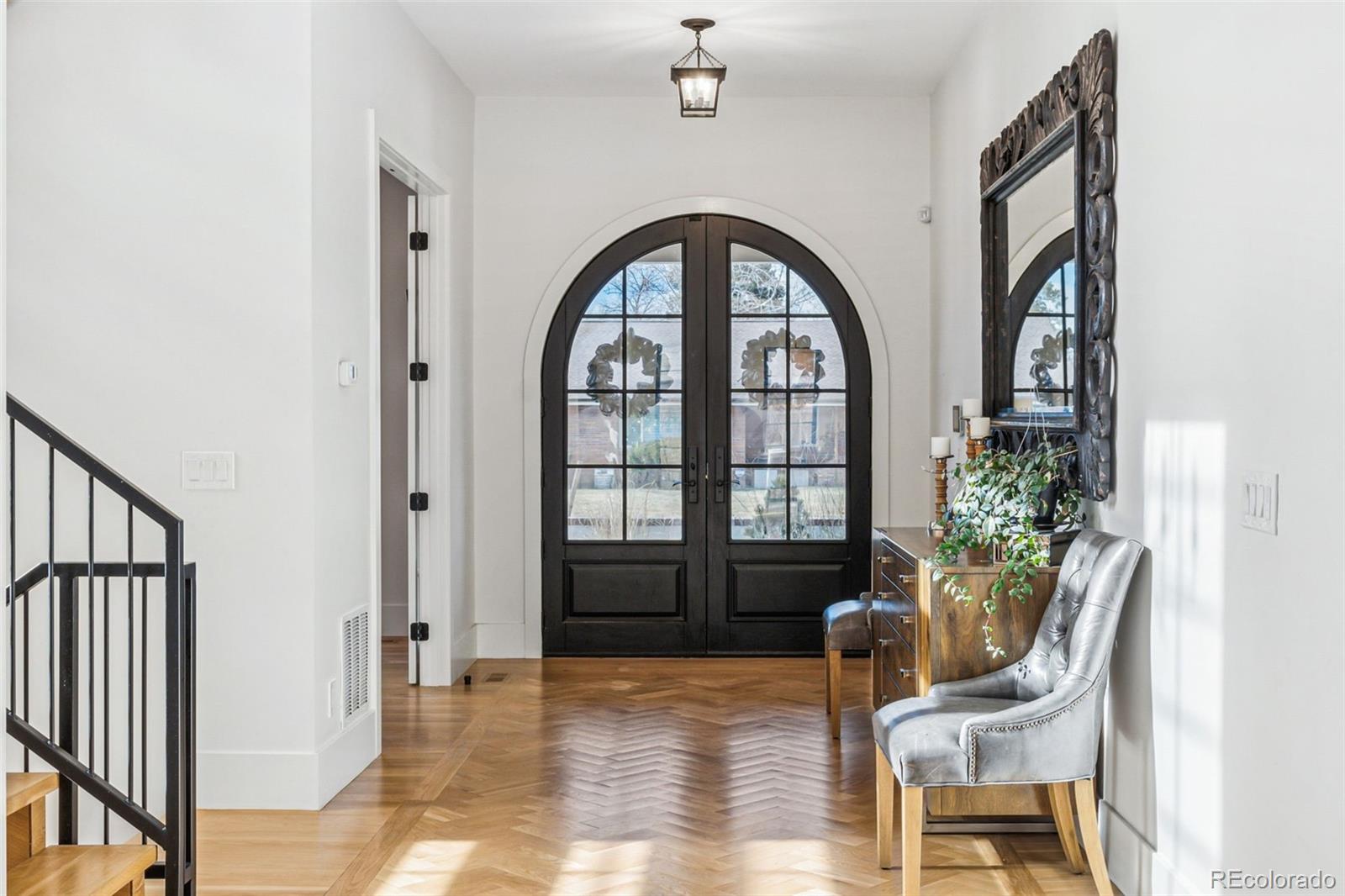 MLS Image #16 for 200  magnolia street,denver, Colorado