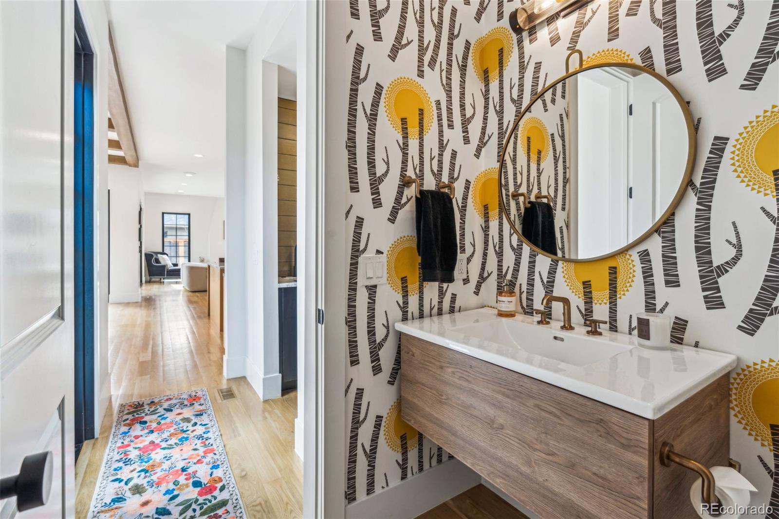 MLS Image #20 for 200  magnolia street,denver, Colorado