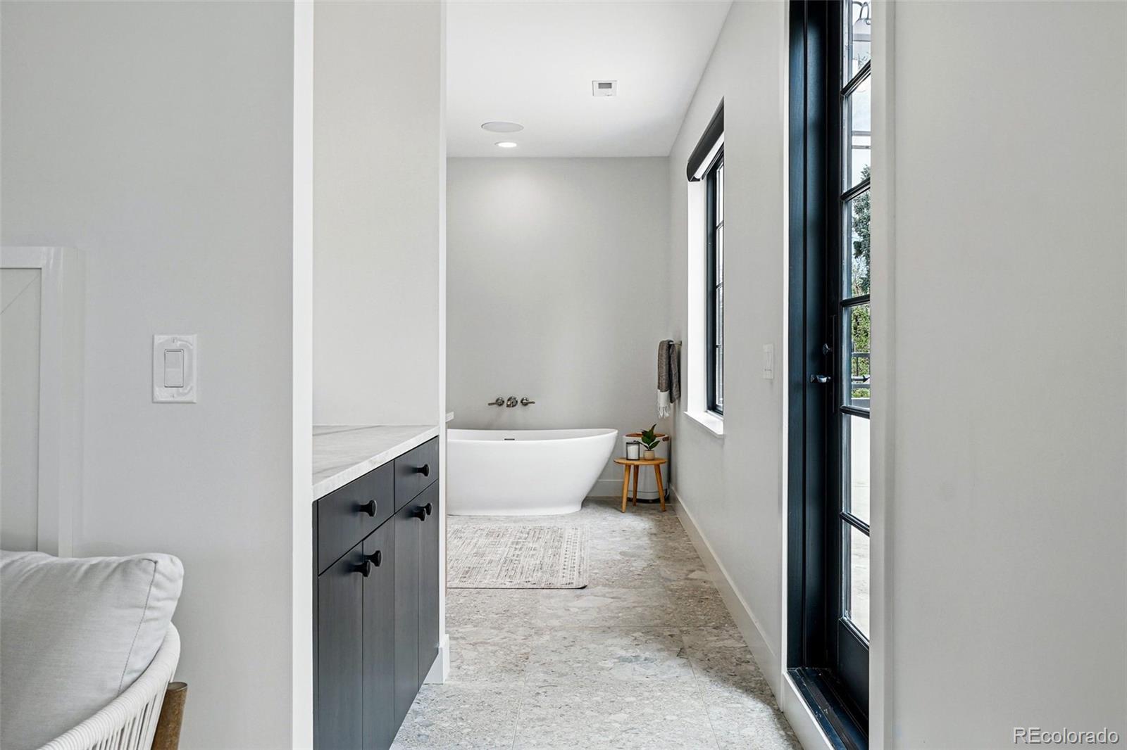 MLS Image #24 for 200  magnolia street,denver, Colorado