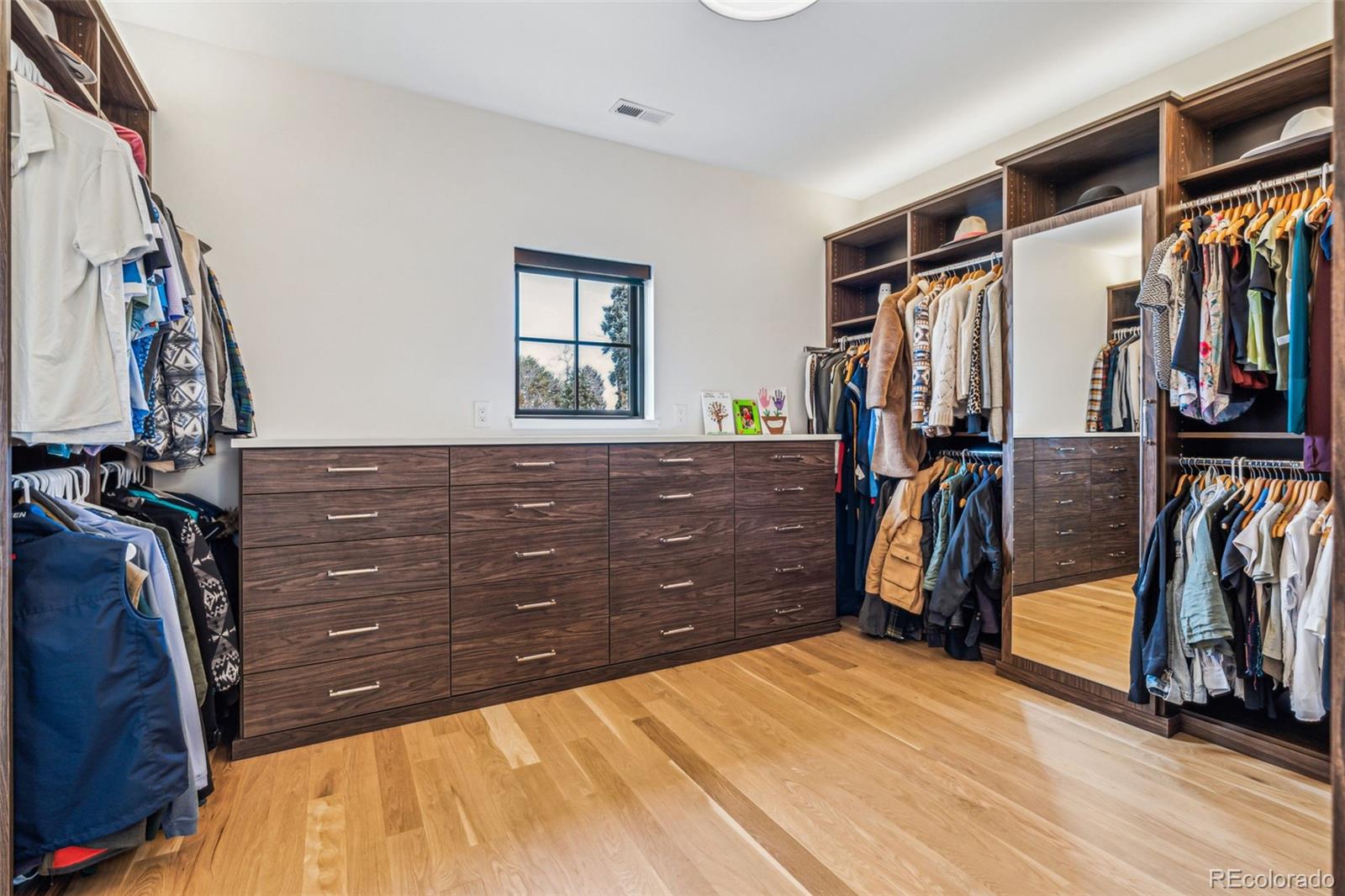 MLS Image #27 for 200  magnolia street,denver, Colorado