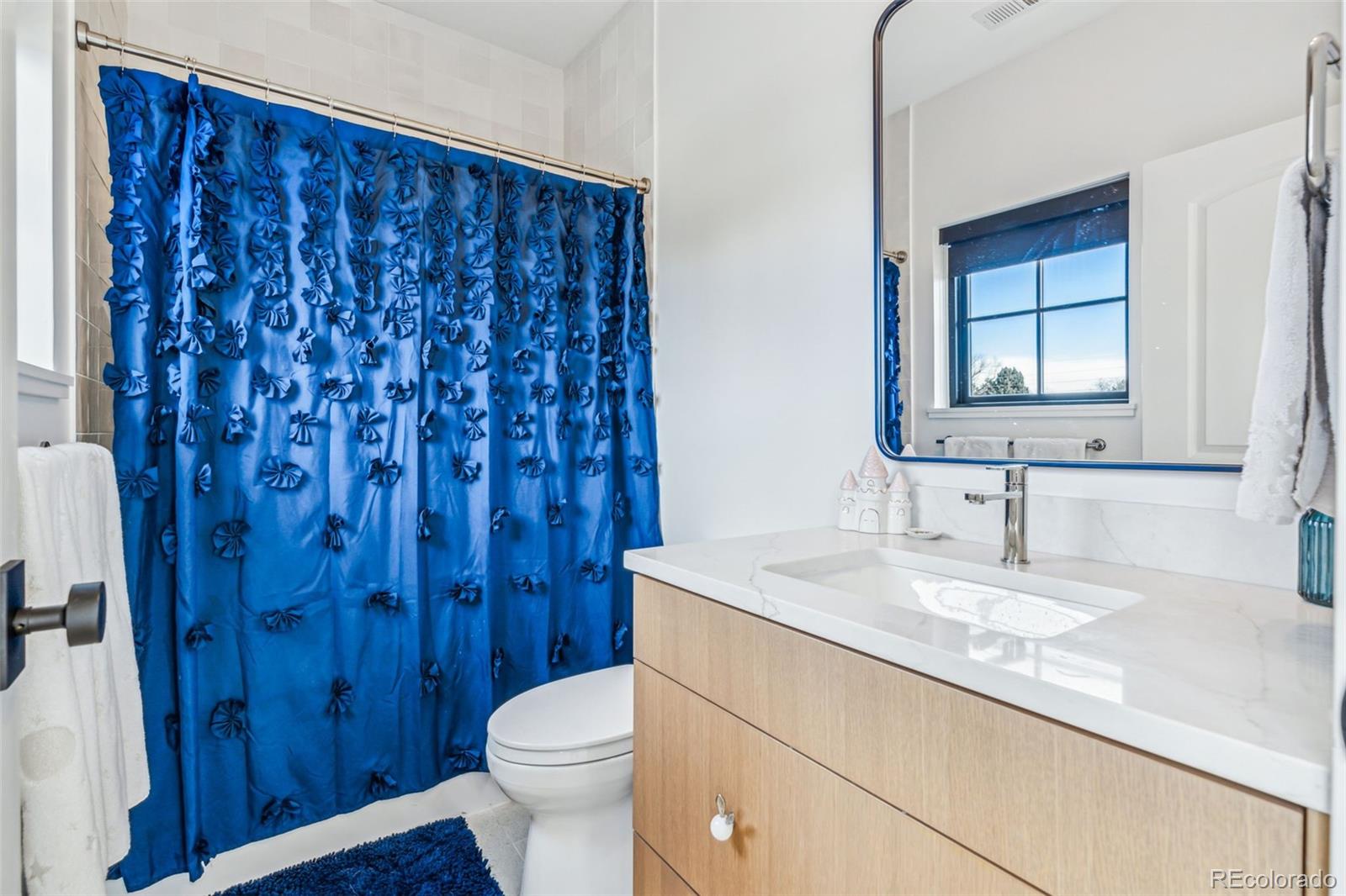 MLS Image #32 for 200  magnolia street,denver, Colorado