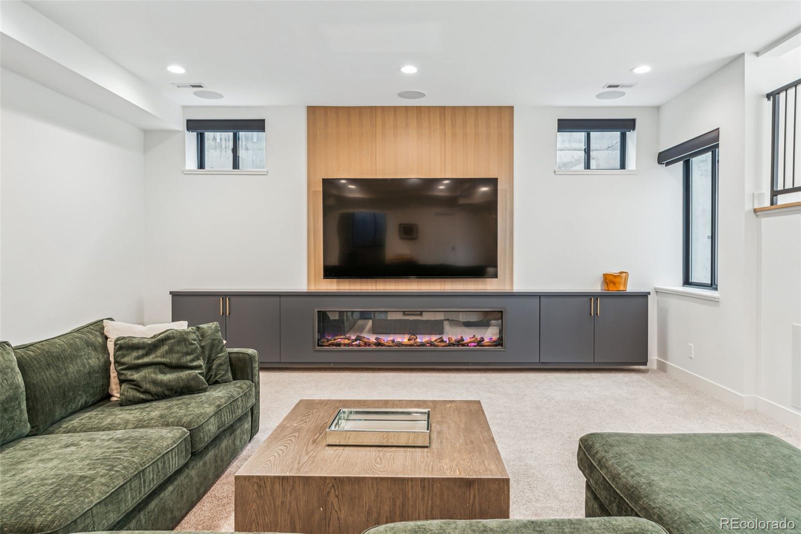 MLS Image #37 for 200  magnolia street,denver, Colorado