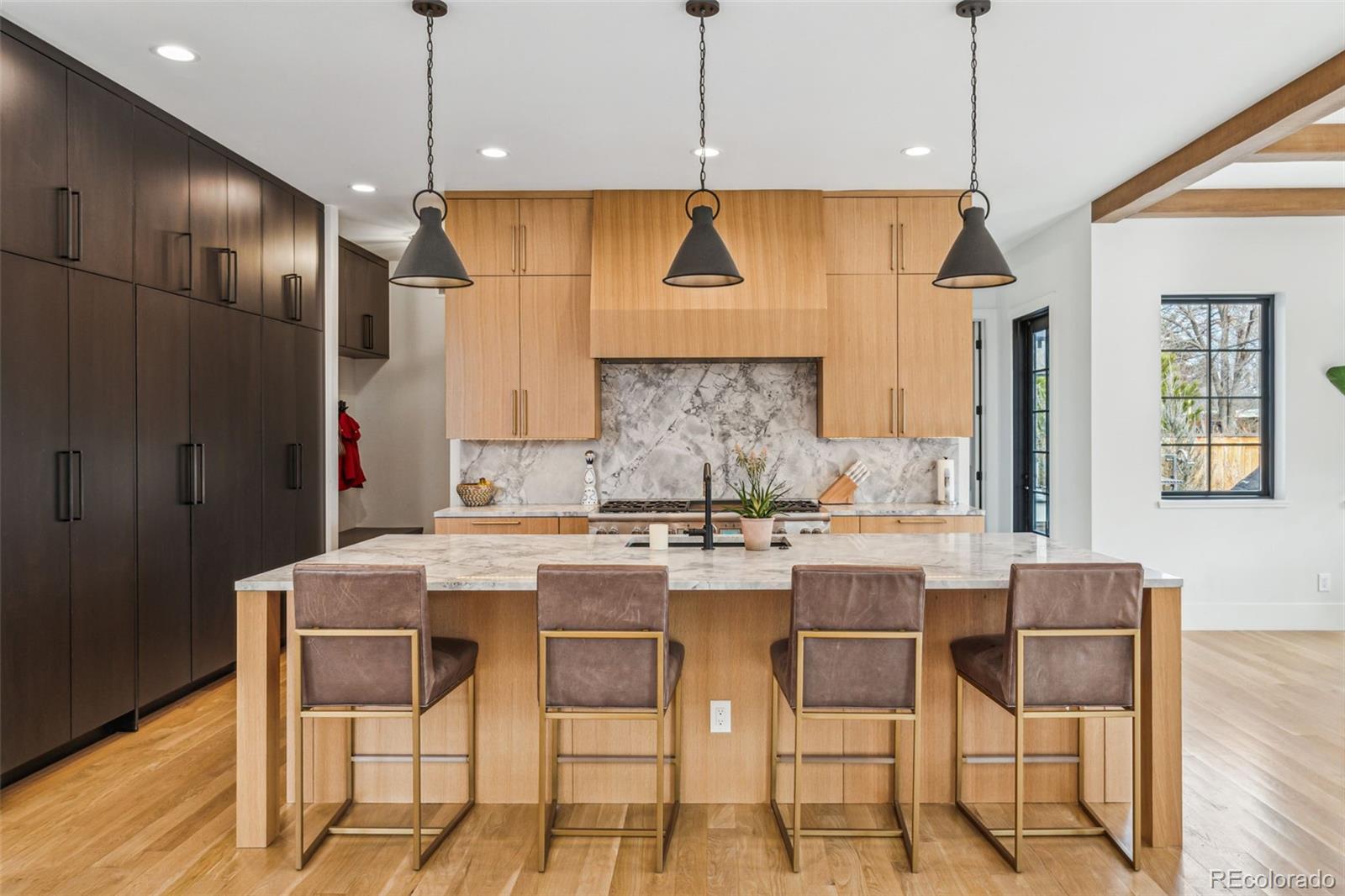 MLS Image #8 for 200  magnolia street,denver, Colorado