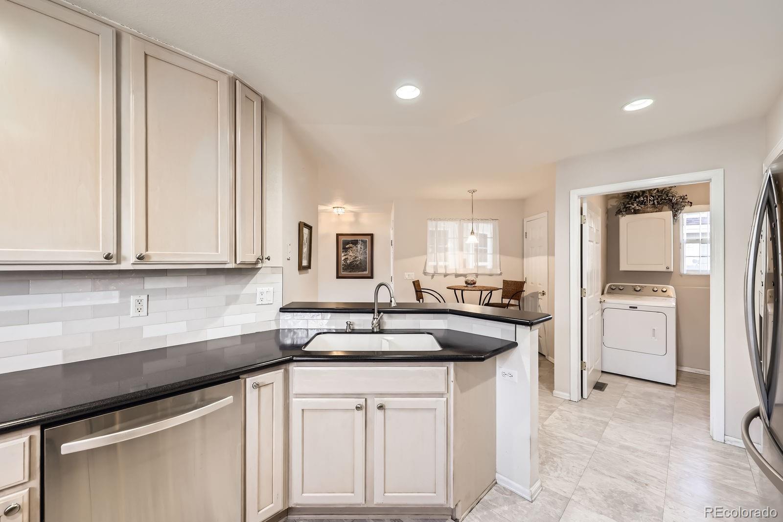 MLS Image #8 for 7774 s biloxi way,aurora, Colorado