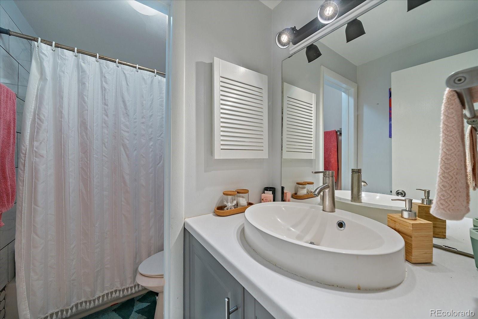 MLS Image #9 for 10321 w 59th avenue,arvada, Colorado