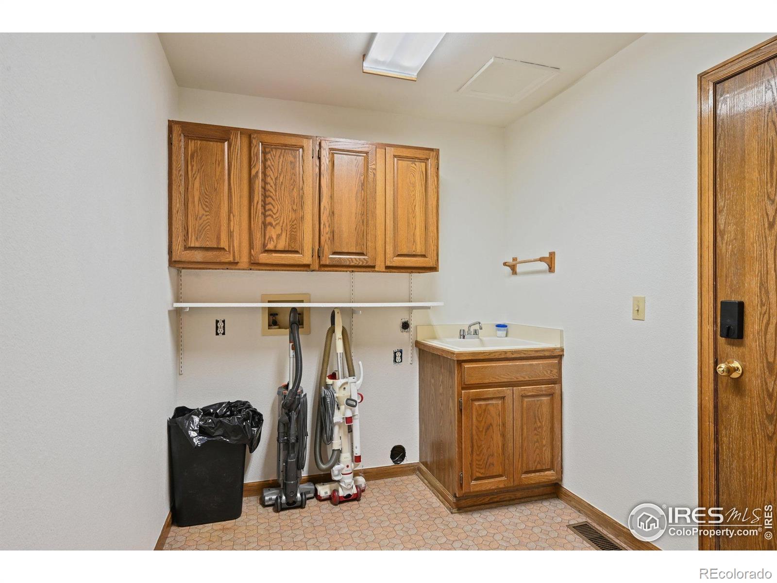 MLS Image #21 for 1105  oakhurst drive,broomfield, Colorado