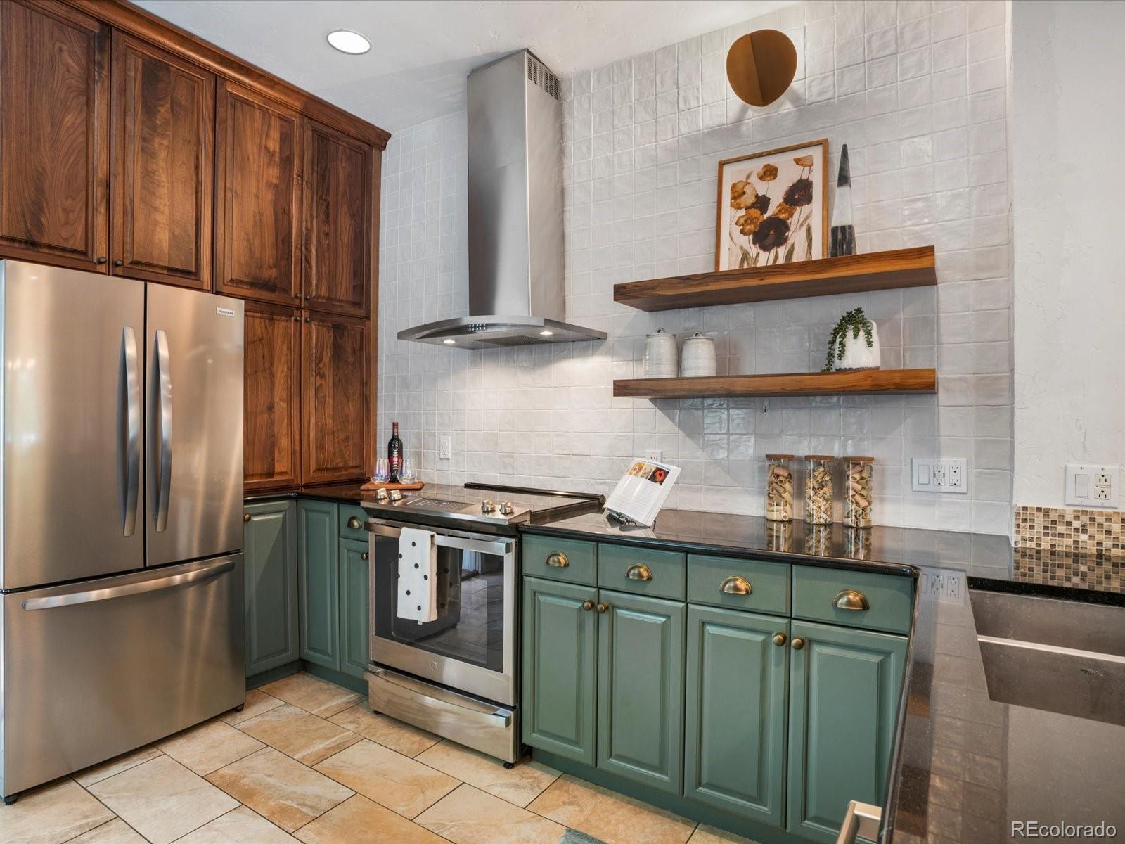 MLS Image #13 for 1423  elizabeth street,denver, Colorado
