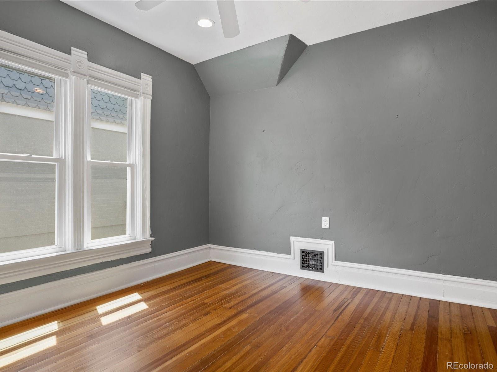 MLS Image #25 for 1423  elizabeth street,denver, Colorado