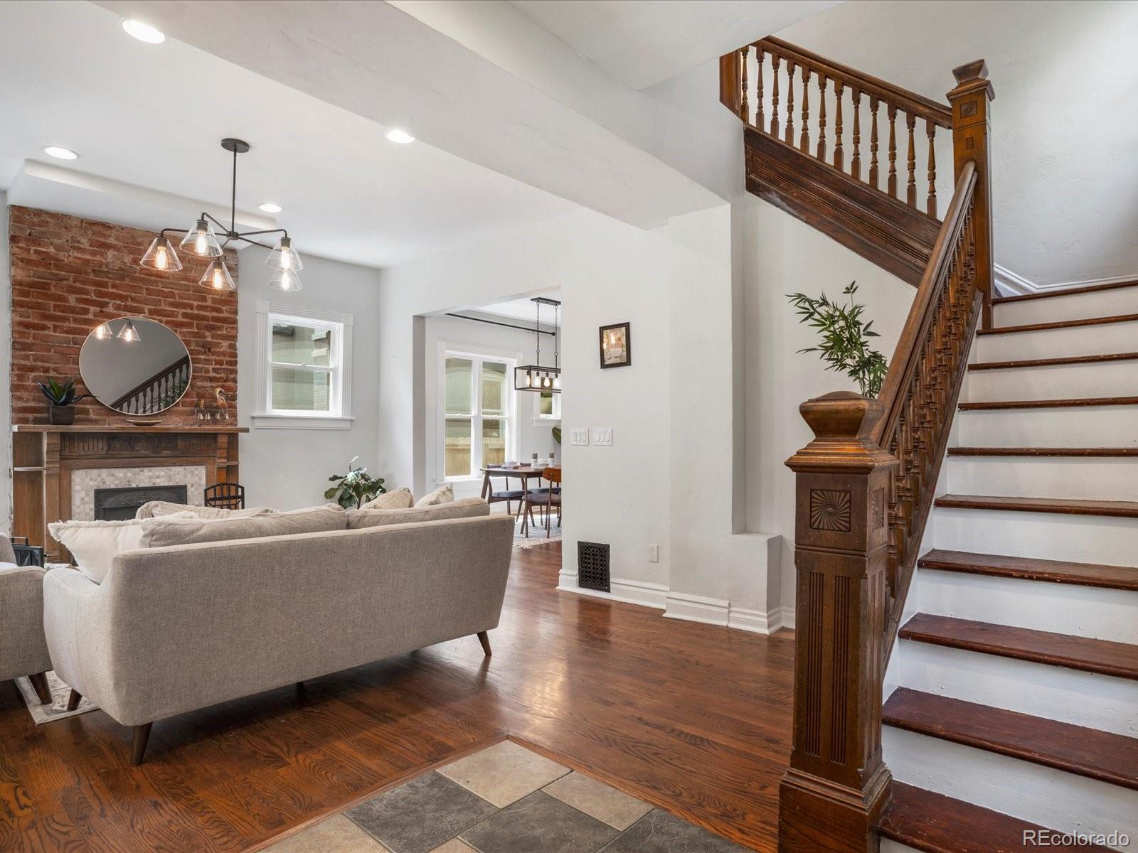 MLS Image #4 for 1423  elizabeth street,denver, Colorado