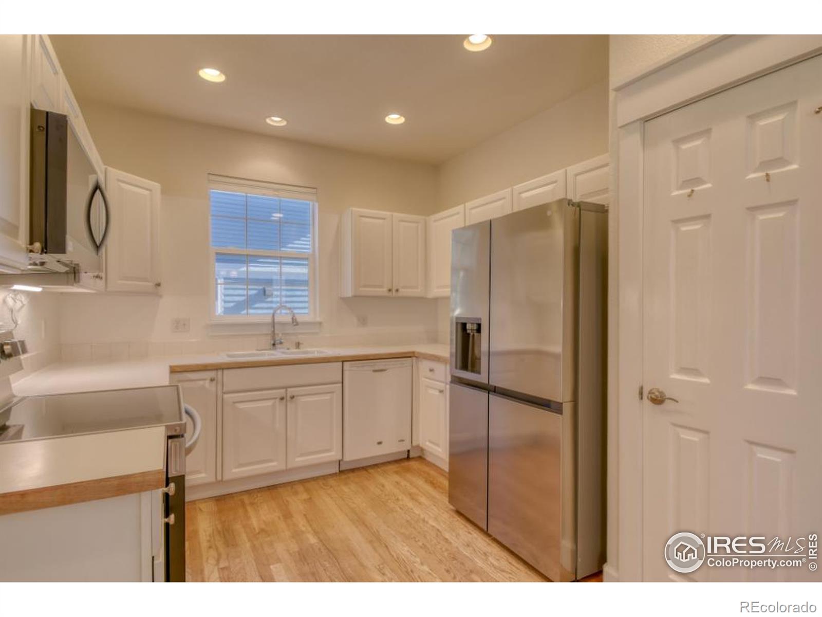 MLS Image #9 for 3002  shoshone trail,lafayette, Colorado
