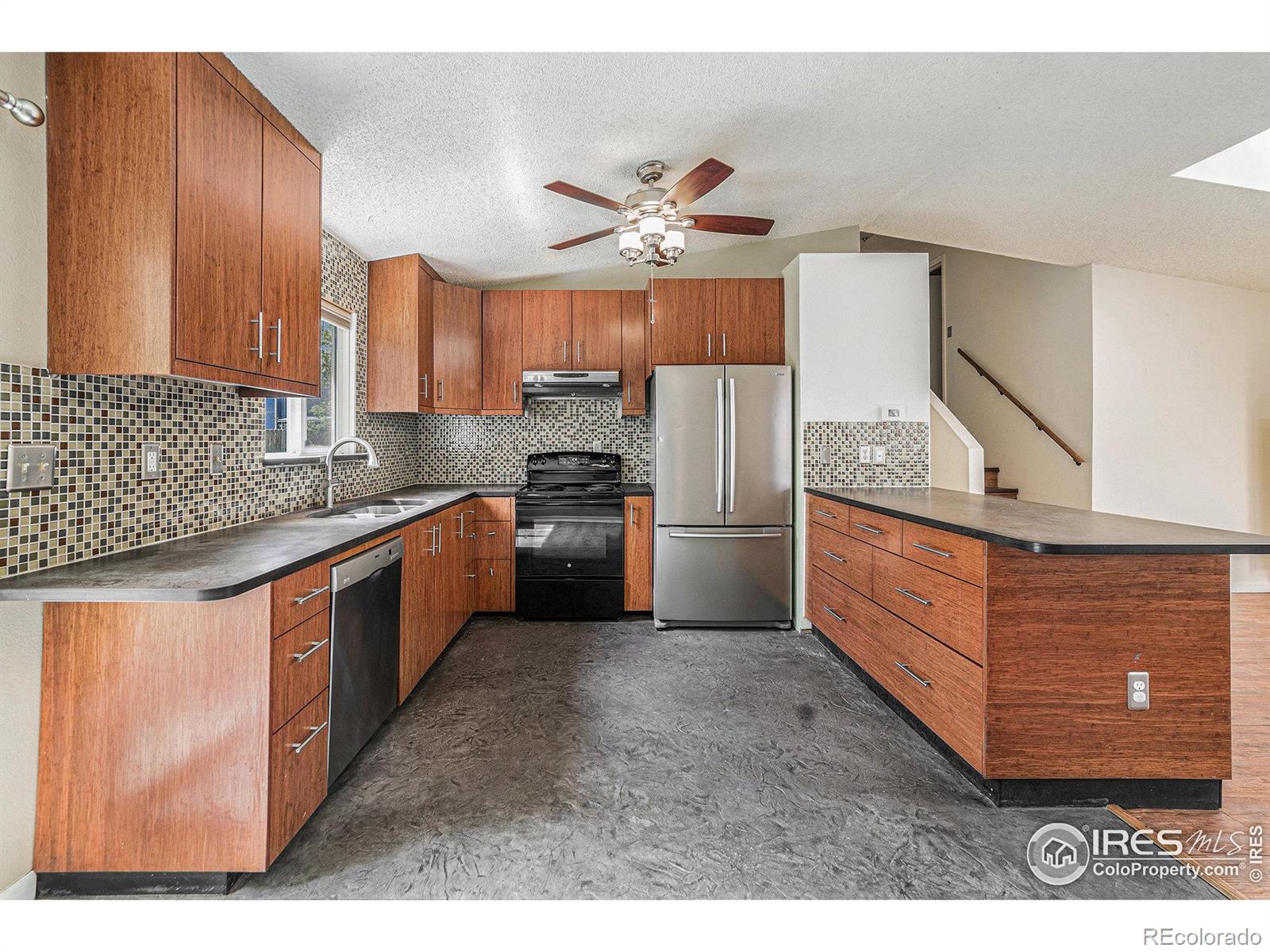 MLS Image #10 for 1203  cascade court,fort collins, Colorado