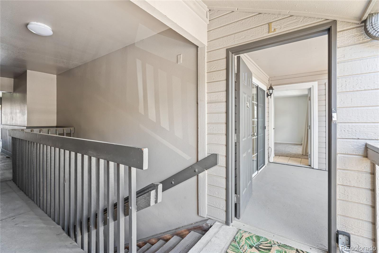 MLS Image #2 for 9222 e arbor circle,englewood, Colorado