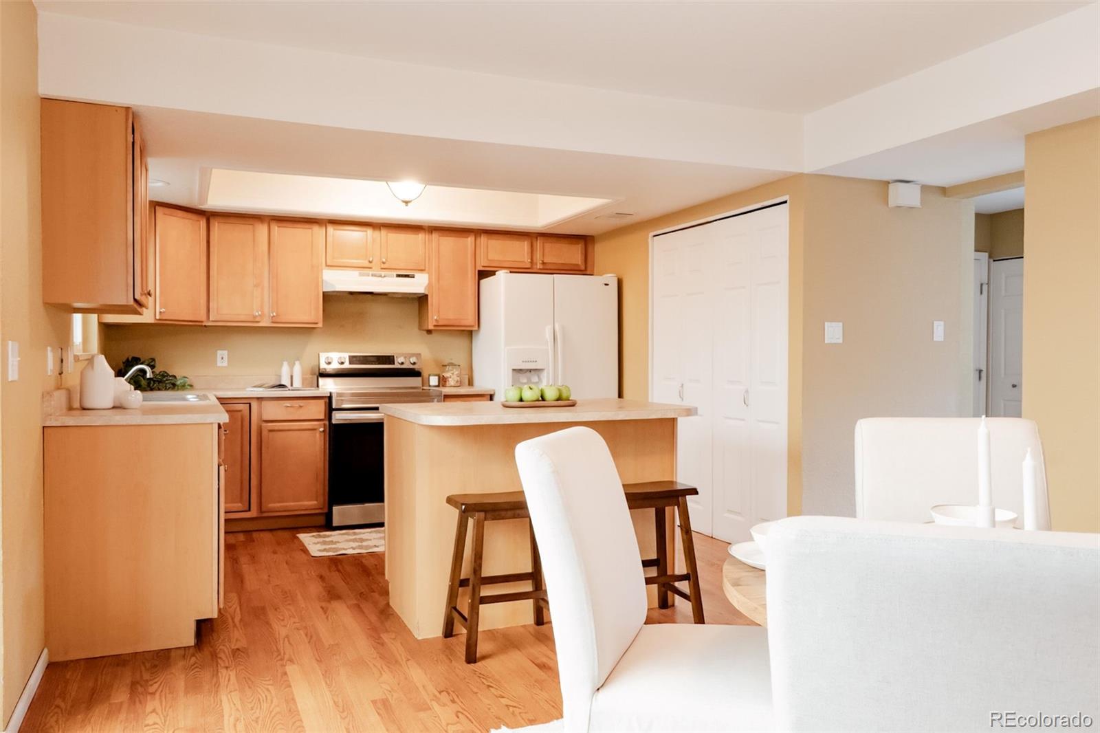MLS Image #6 for 654 s xenon court,lakewood, Colorado