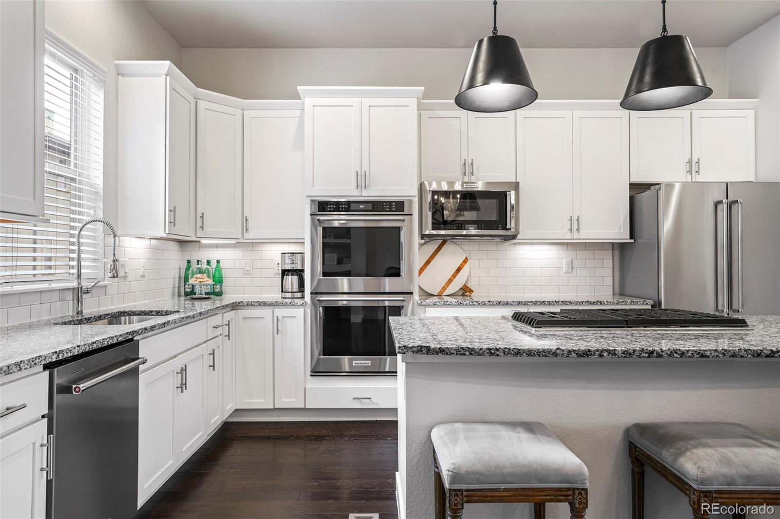 MLS Image #4 for 181 s monaco parkway,denver, Colorado