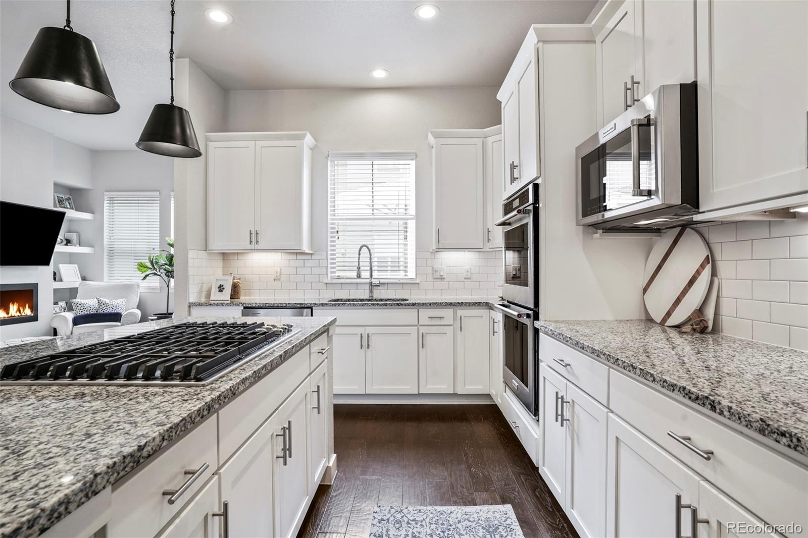 MLS Image #5 for 181 s monaco parkway,denver, Colorado