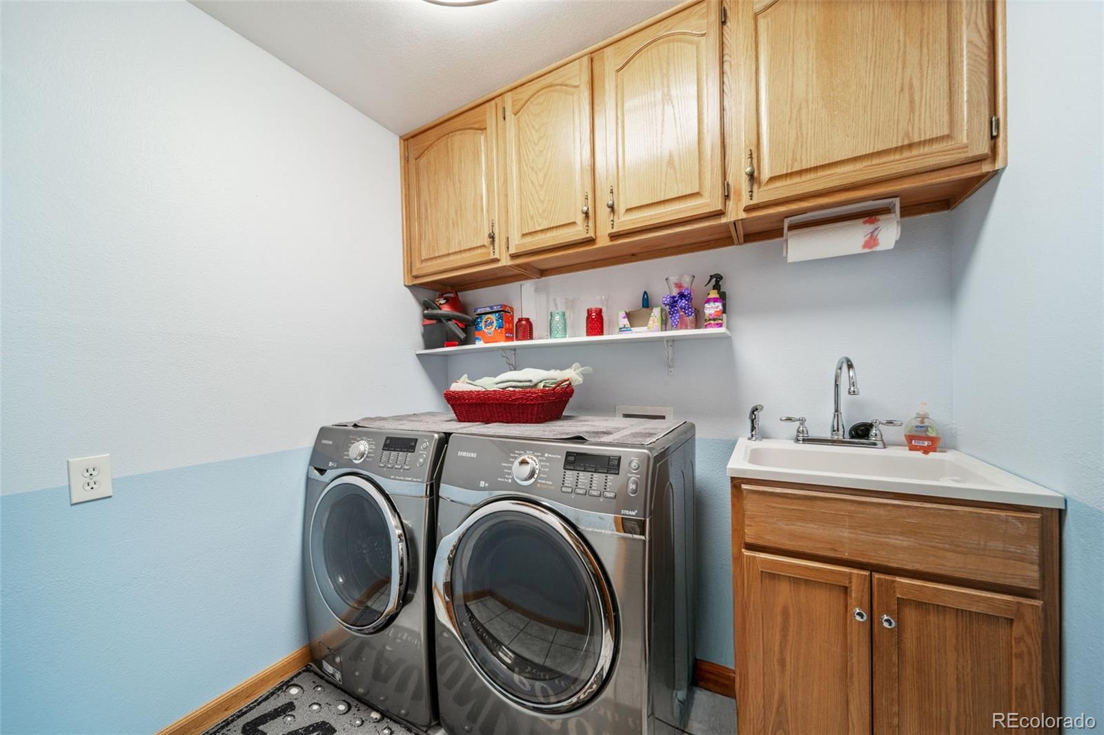 MLS Image #18 for 5753 s kittredge street,centennial, Colorado