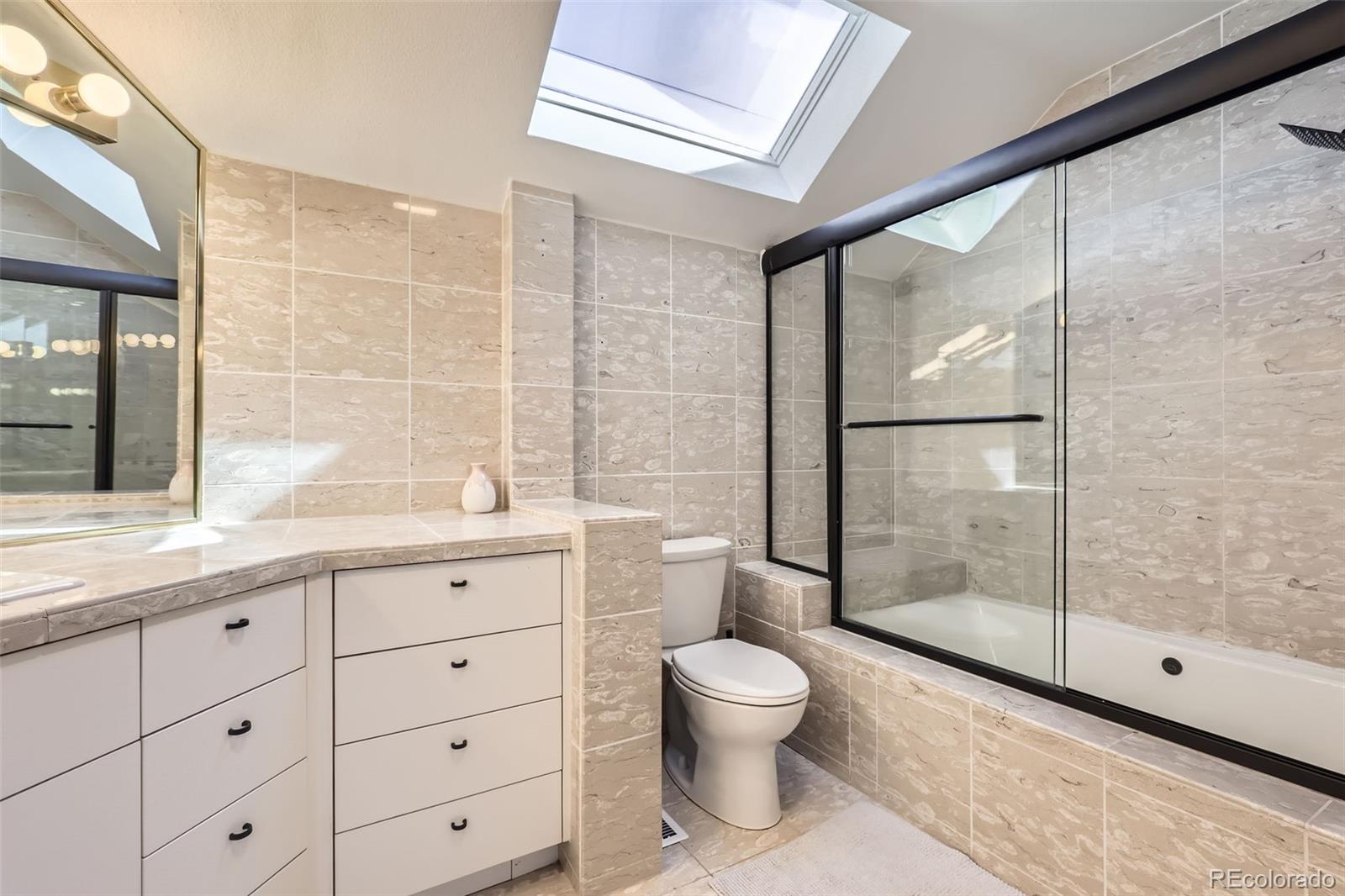 MLS Image #15 for 1300 s monaco parkway,denver, Colorado