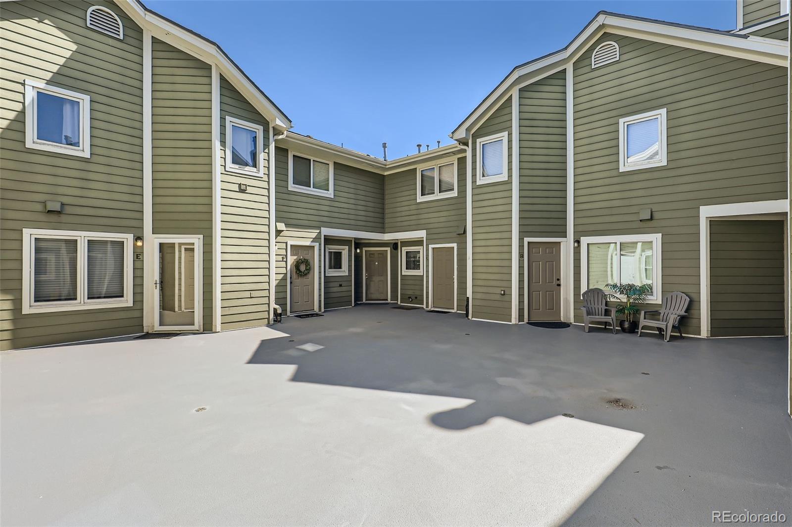 MLS Image #4 for 1300 s monaco parkway,denver, Colorado