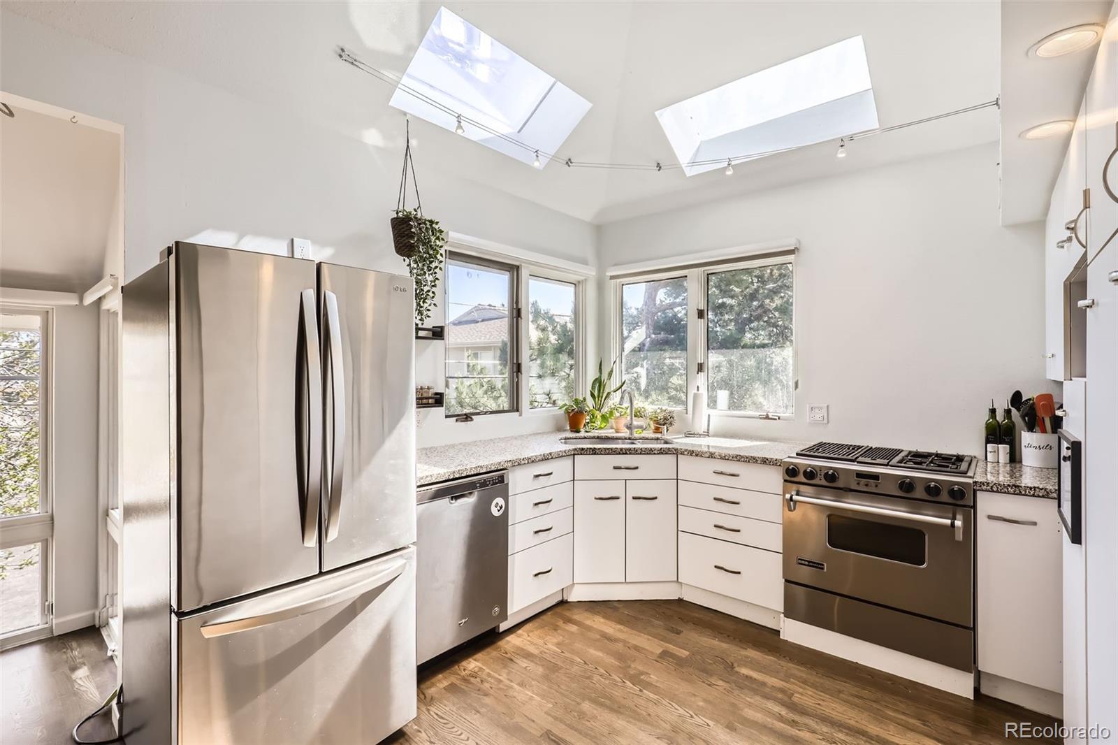MLS Image #7 for 1300 s monaco parkway,denver, Colorado