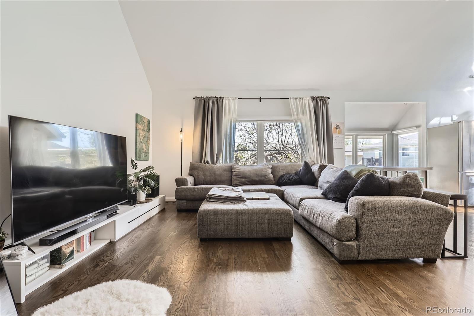 MLS Image #8 for 1300 s monaco parkway,denver, Colorado